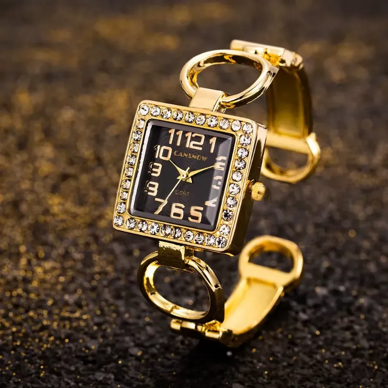 Stylish Gold Bangle Watch for Women – Seamless Bracelet Integration