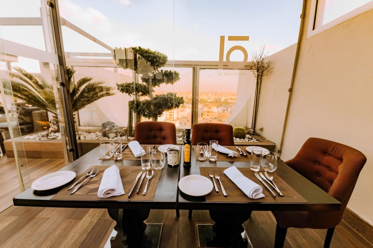 dinning room table 