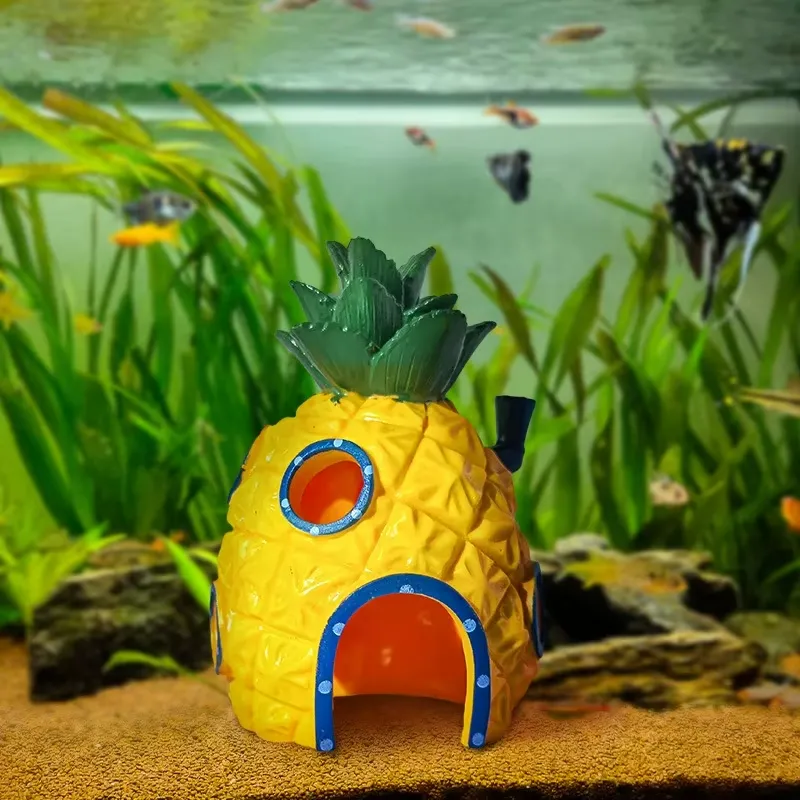Pet niche for exotic pets: a pineapple home for aquatic pets