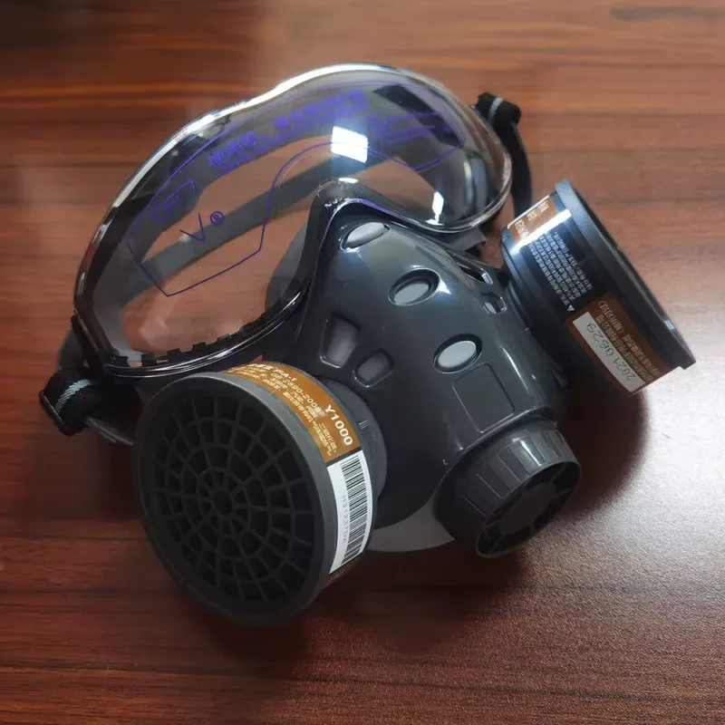 HVLP Car Spray Gun – Gas mask closeup