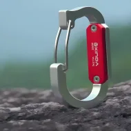 Xinda Quickdraw Carabiner - Perfect for rock climbing, high-altitude work, and rescue operations.