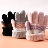 Winter Autumn Soft Knitted Baby Gloves - Full finger gloves made of soft cotton and acrylic fibers for kids.